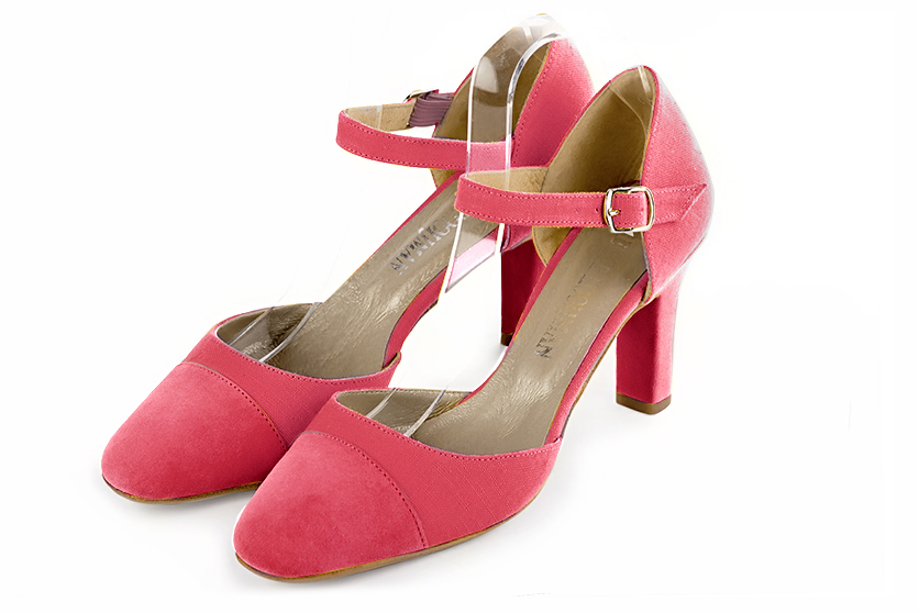 Carnation pink women's open side shoes, with an instep strap. Round toe. High kitten heels. Front view - Florence KOOIJMAN
